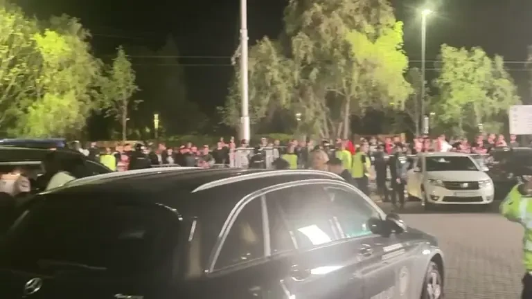 Reacția fanilor lui Dinamo după meciul cu Universitatea Cluj (3-3)