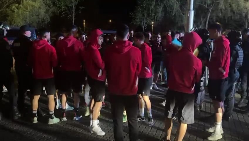 Jucătorii lui Dinamo, băgați în ședință imediat după meciul de pe Cluj Arena: 