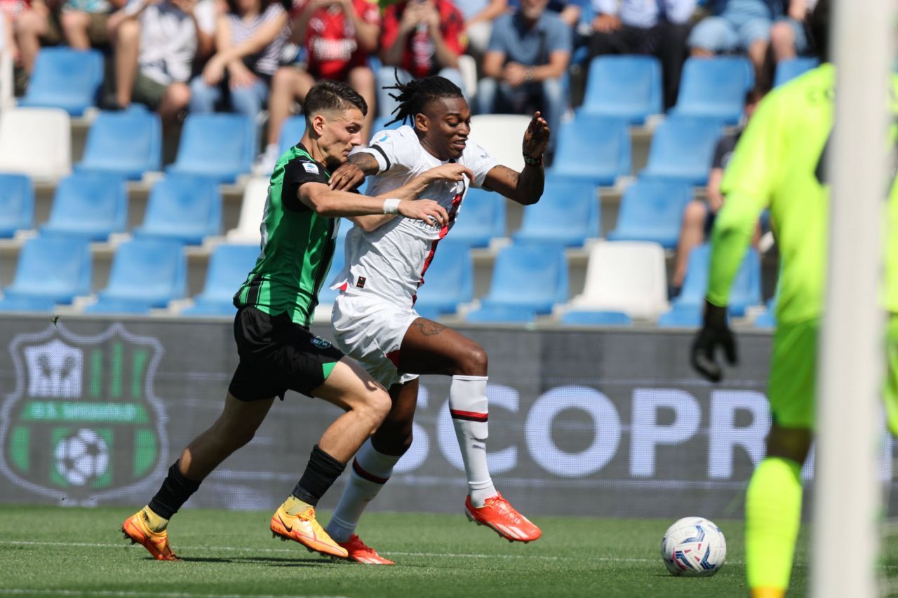 Daniel Boloca, ”excelent pe teren și oxigen pur pentru Sassuolo” în victoria cu campioana Inter Milano!_8