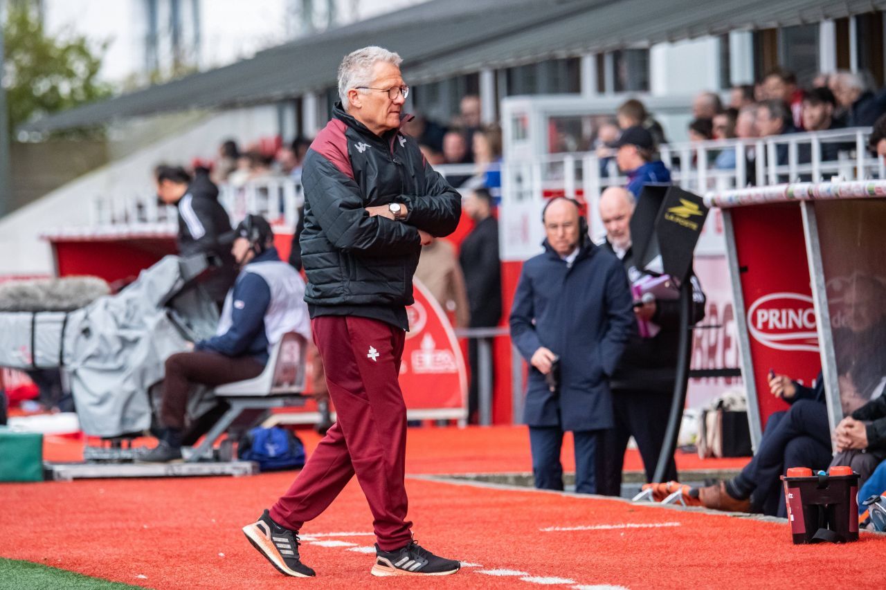 Laszlo Boloni a luat foc după arbitrajul din Metz - Rennes 2-3! Acuze grave: ”Dacă spun ce am în minte... Nu ştiu dacă să urlu, să plâng sau să râd”_5