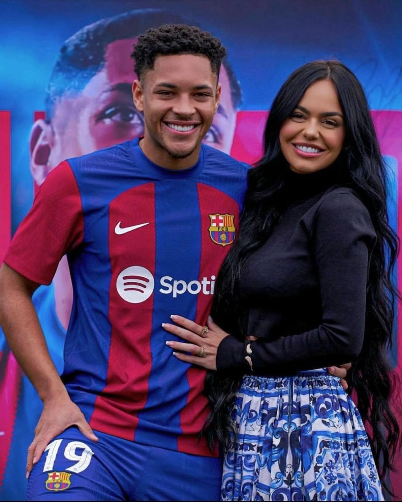 Soția unui star de la Barcelona l-a ”taxat” pe Xavi după umilința suferită de catalani în fața Gironei_21