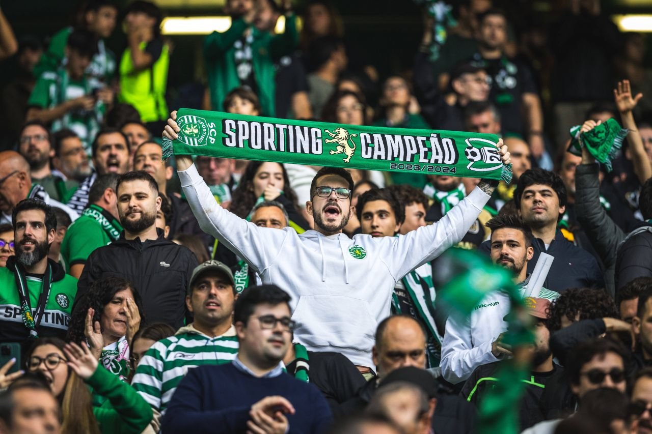 Imagini fantastice după ce Sporting Lisabona a câștigat titlul cu numărul 20 în Portugalia! Marile rivale Benfica și FC Porto sunt departe_8