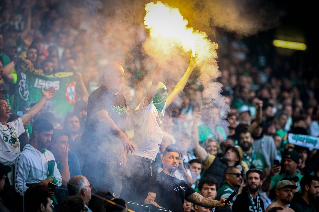Imagini fantastice după ce Sporting Lisabona a câștigat titlul cu numărul 20 în Portugalia! Marile rivale Benfica și FC Porto sunt departe_4