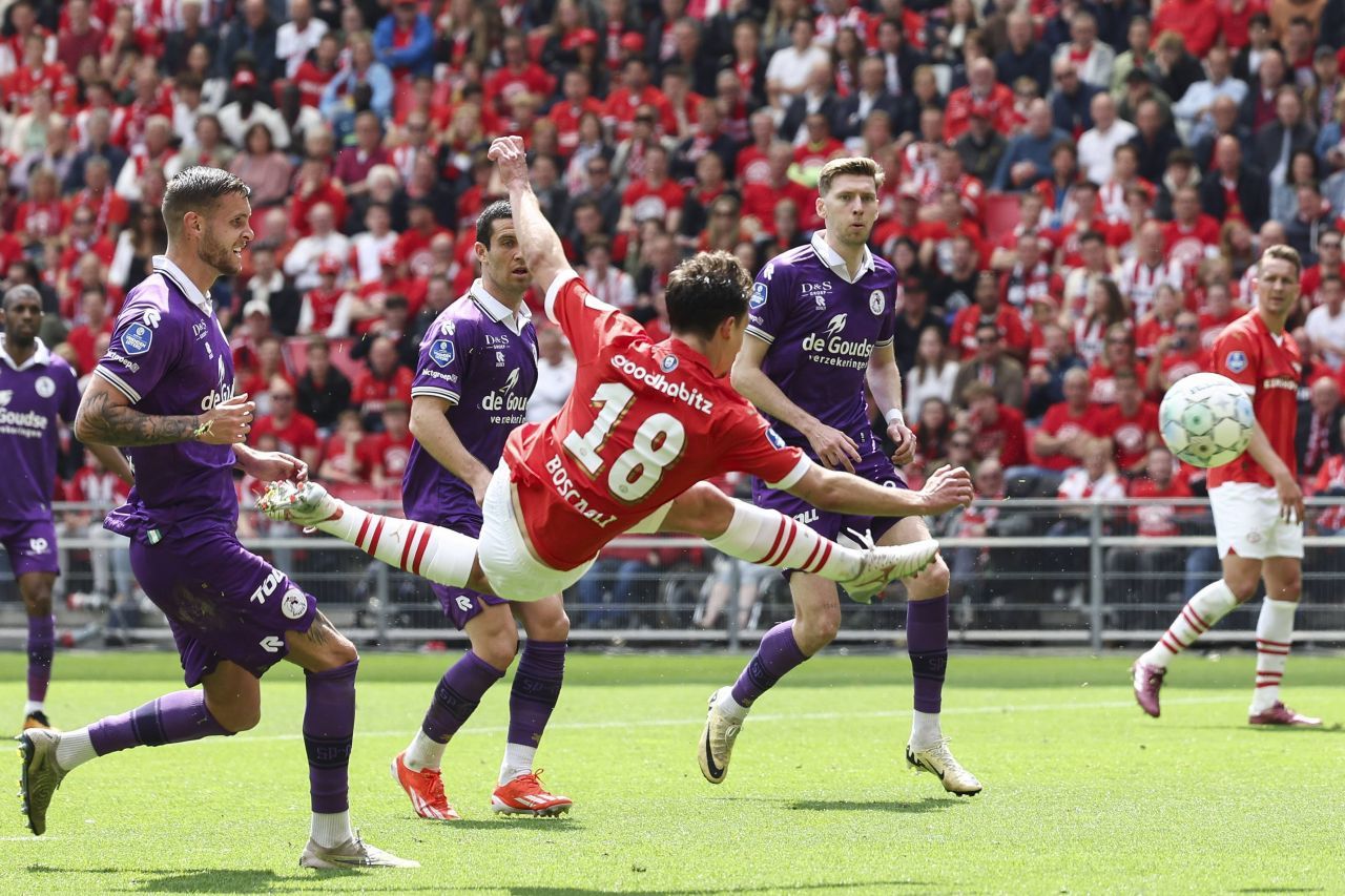 The Number of the Beast! La câte goluri marcate a ajuns PSV Eindhoven, devenită campioană după o nouă victorie la scor în Eredivisie_4