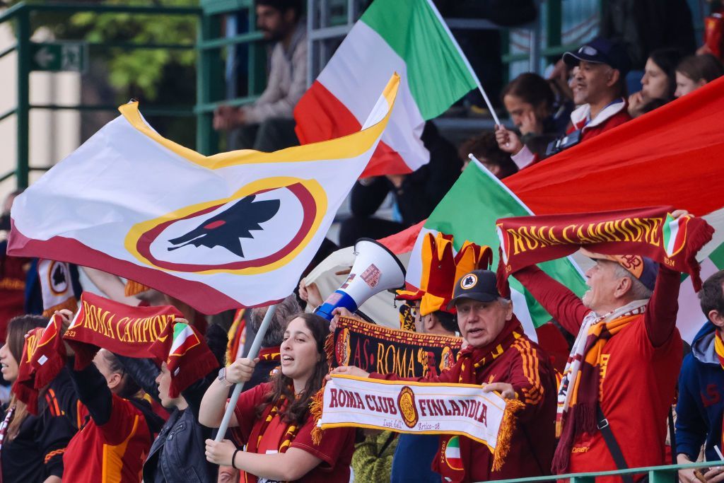 Ave Ceasar! AS Roma, cu o româncă printre vedete, a câștigat un nou titlu de campioană a Italiei_6