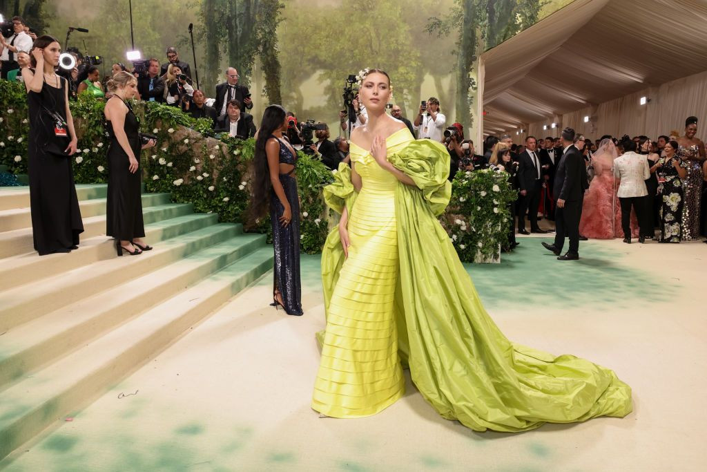 Maria Sharapova și Serena Williams, apariții de poveste la Gala Met: cum a venit &icirc;mbrăcată rusoaica