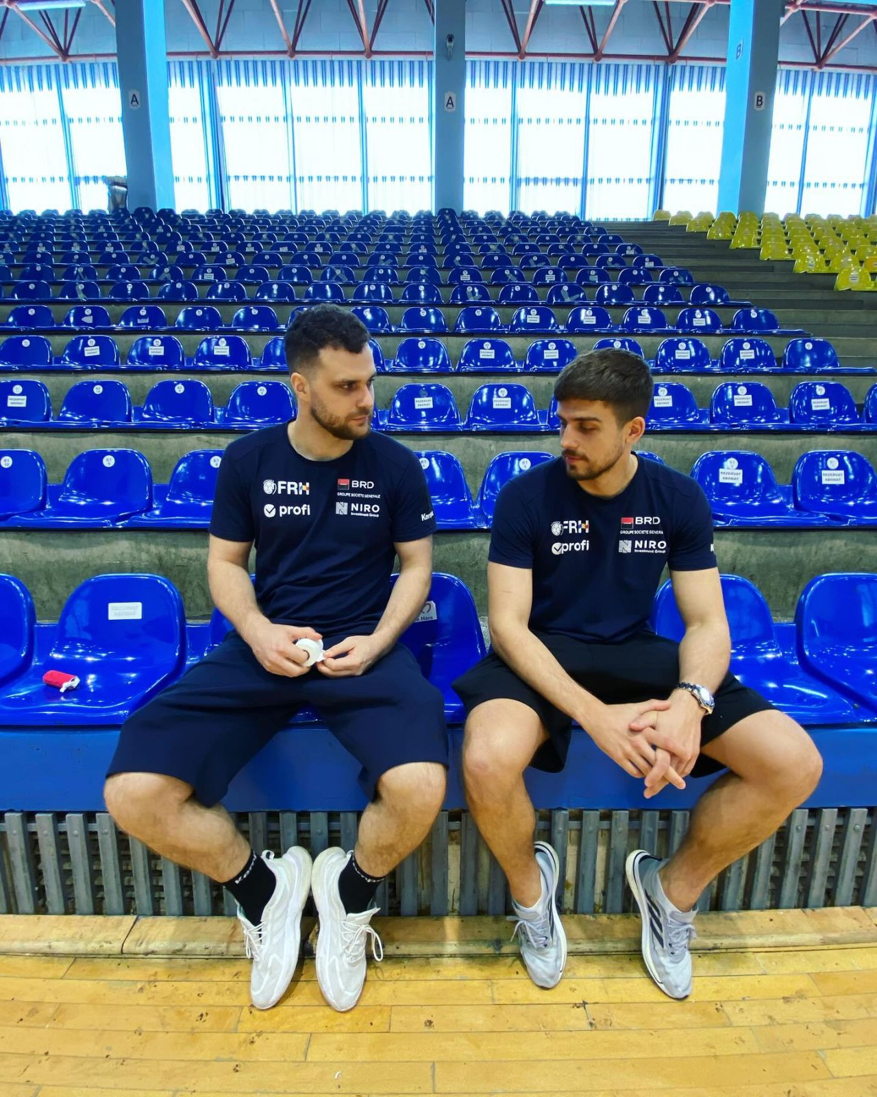 România - Cehia 31-30 (15-11). Victorie chinuită în prima manșă a play-off-ului pentru CM 2025. Tricolorii au avut avans de șapte goluri în actul secund_4