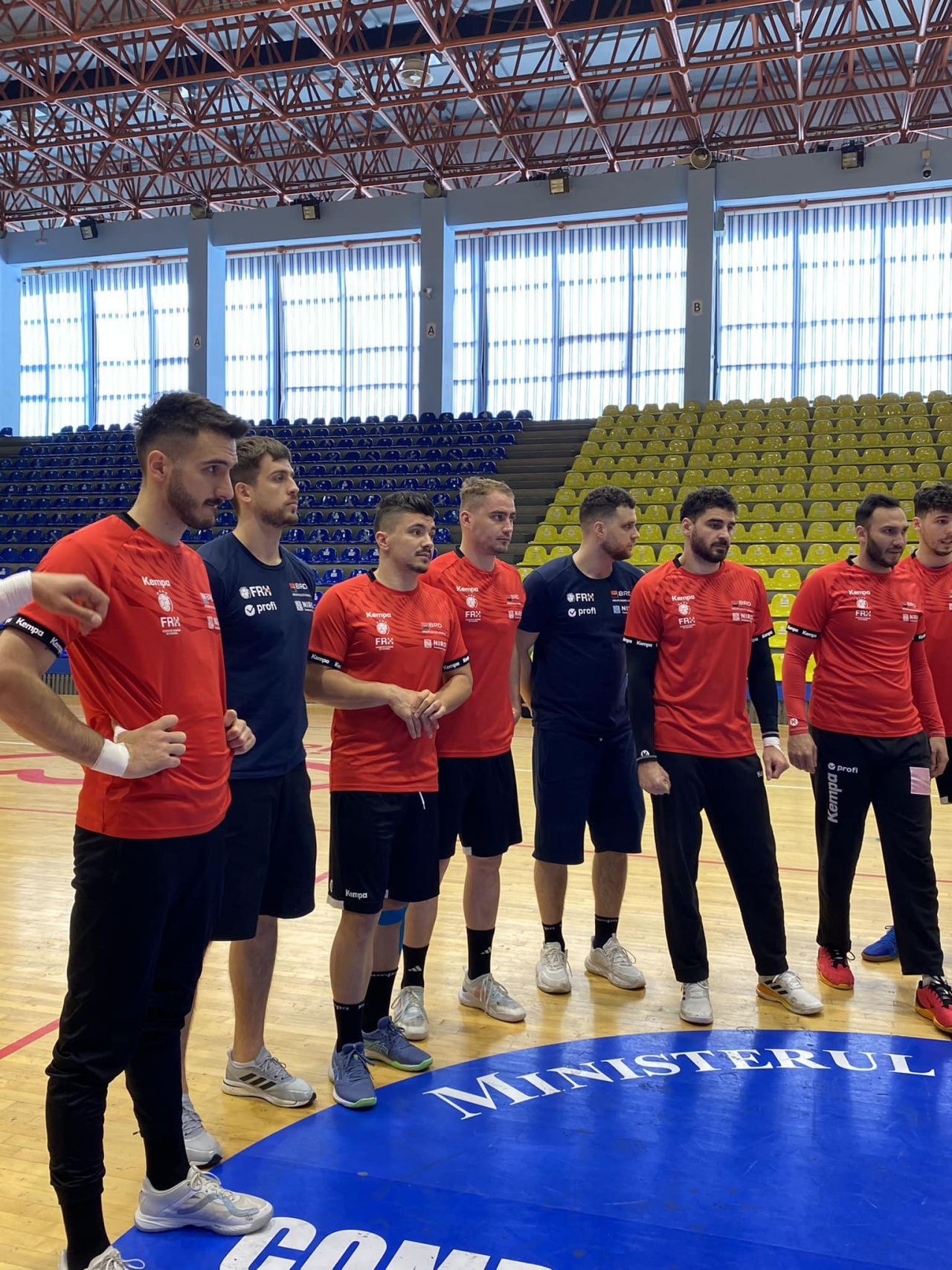 România - Cehia 31-30 (15-11). Victorie chinuită în prima manșă a play-off-ului pentru CM 2025. Tricolorii au avut avans de șapte goluri în actul secund_10