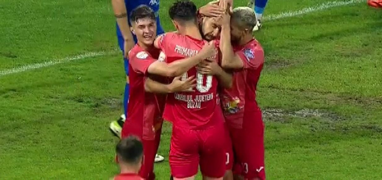 Gloria Buzău - Unirea Slobozia 3-0. Trupa lui Prepeliță a promovat &icirc;n Liga 1! Cine merge la baraj