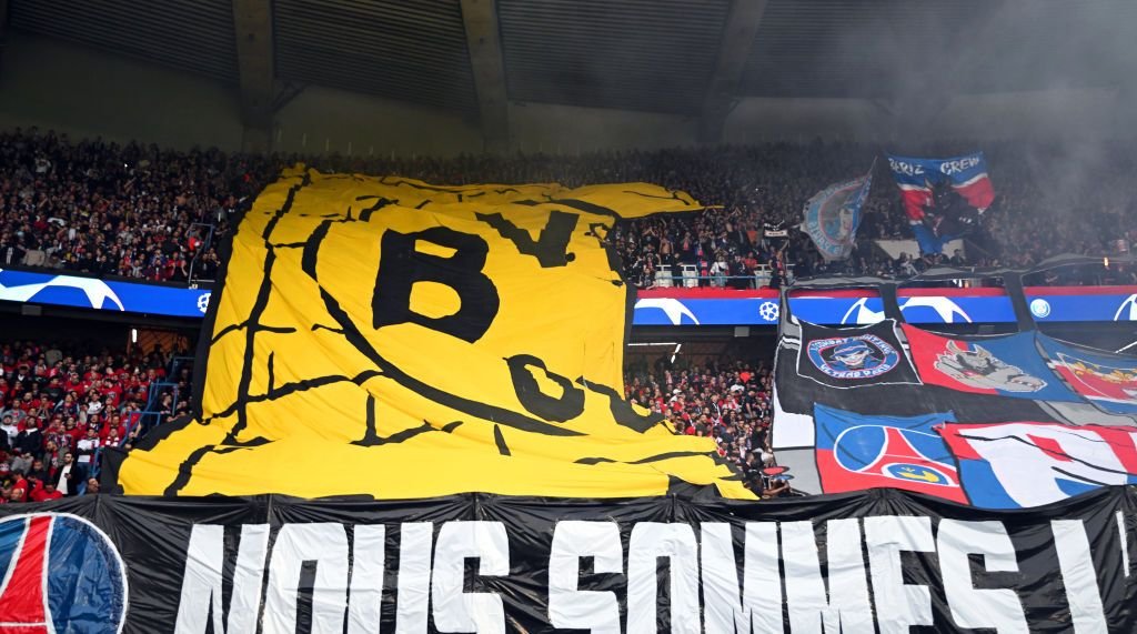 Spectacol în tribunele stadionului Parc des Princes! Fanii lui PSG au pregătit o coregrafie spectaculoasă_2