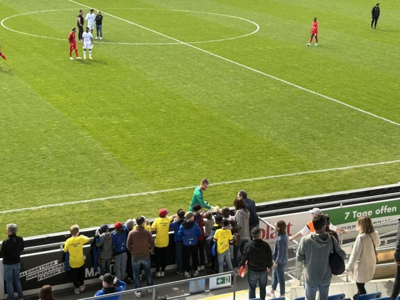 O echipă de liga a șaptea e la un singur meci de cupele europene! Adversara ei, în fața trofeului 50_2