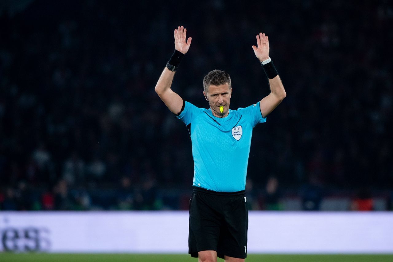 Arbitrul a izbucnit în lacrimi imediat după ce Borussia Dortmund s-a calificat în finala Champions League_12