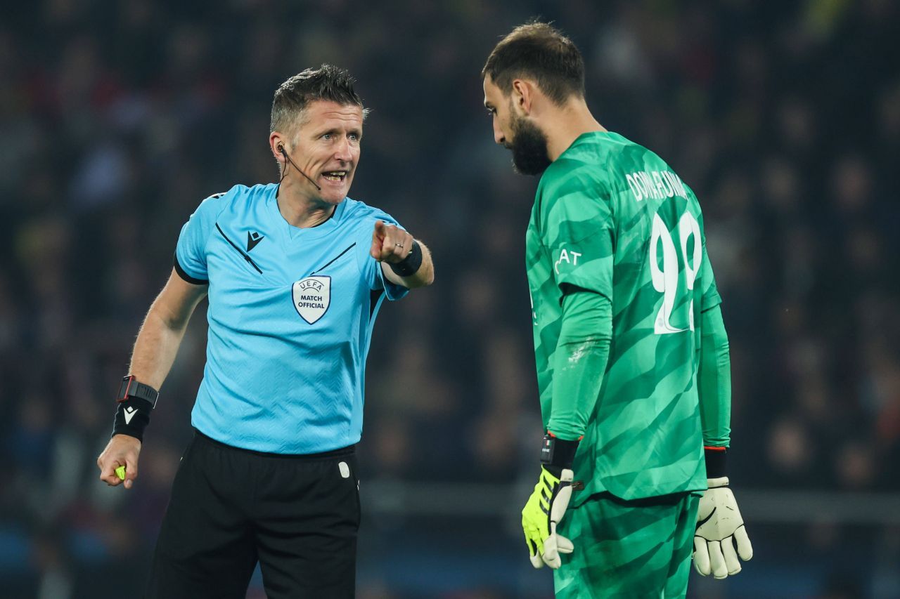Arbitrul a izbucnit în lacrimi imediat după ce Borussia Dortmund s-a calificat în finala Champions League_17