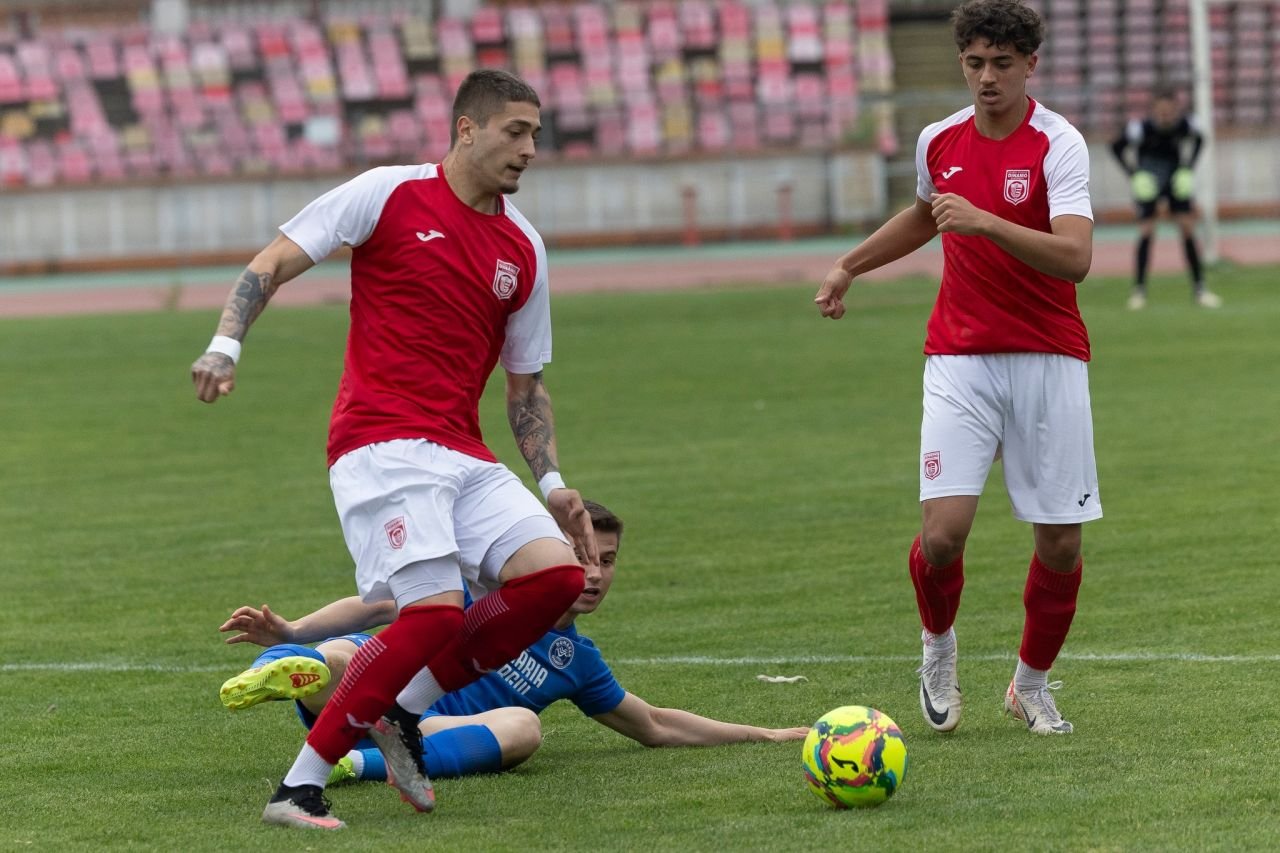 ”Cine vine-n Groapă / Fără 5 nu scapă”! CS Dinamo, cu Iordănescu junior om de bază, se distrează în play-off-ul de promovare în Liga 2_2