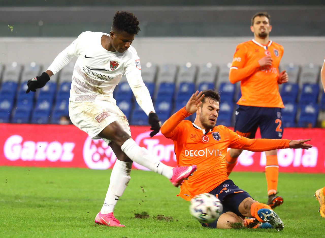 Primul transfer pentru noul sezon la CFR Cluj! Atacant de națională, trecut și pe la Los Angeles Galaxy