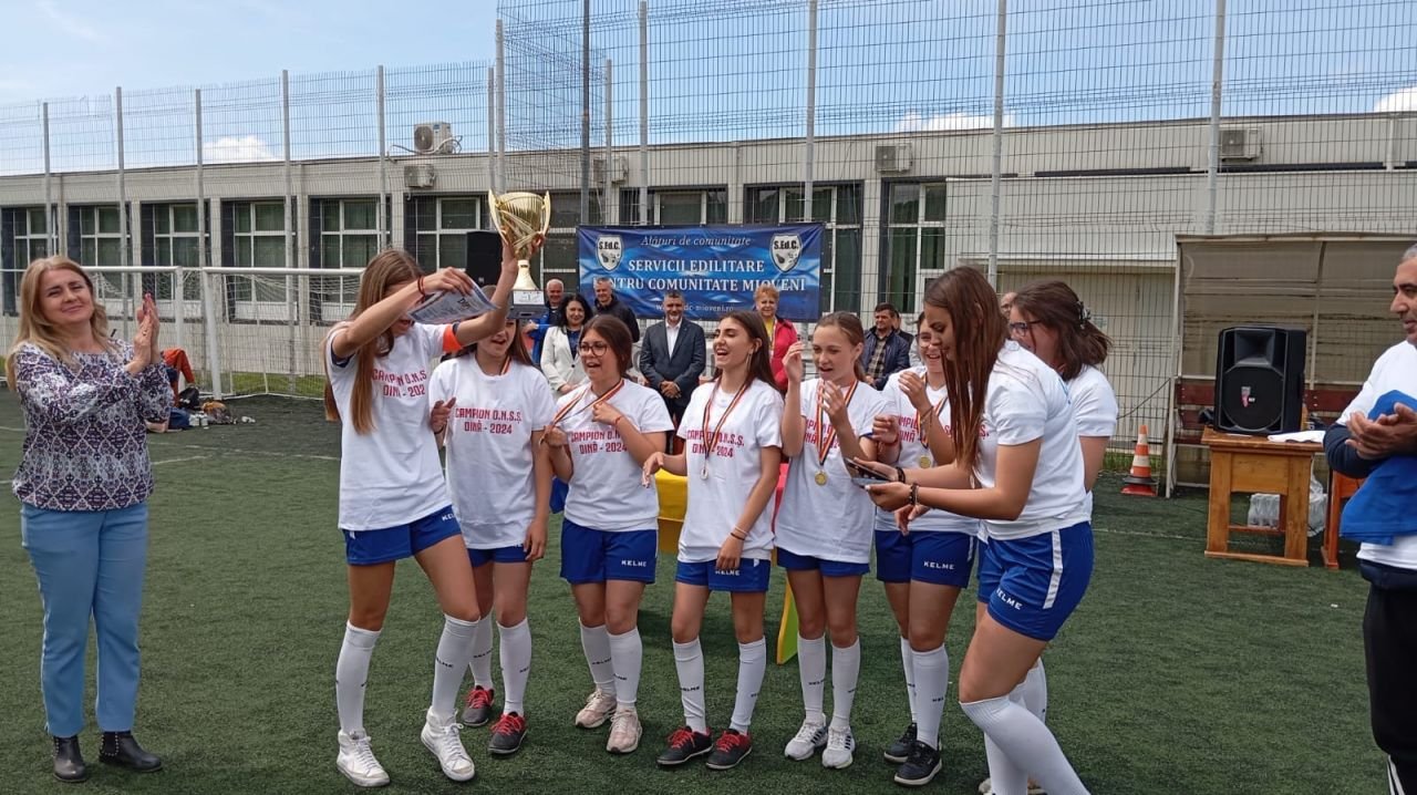Avem un sport național declarat prin lege, oina, dar nu știm să-l jucăm! ”Luăm România la periat, pentru a o învăța oină”_2