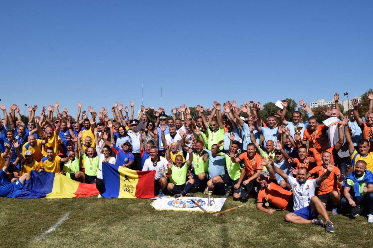 Avem un sport național declarat prin lege, oina, dar nu știm să-l jucăm! ”Luăm România la periat, pentru a o învăța oină”_9