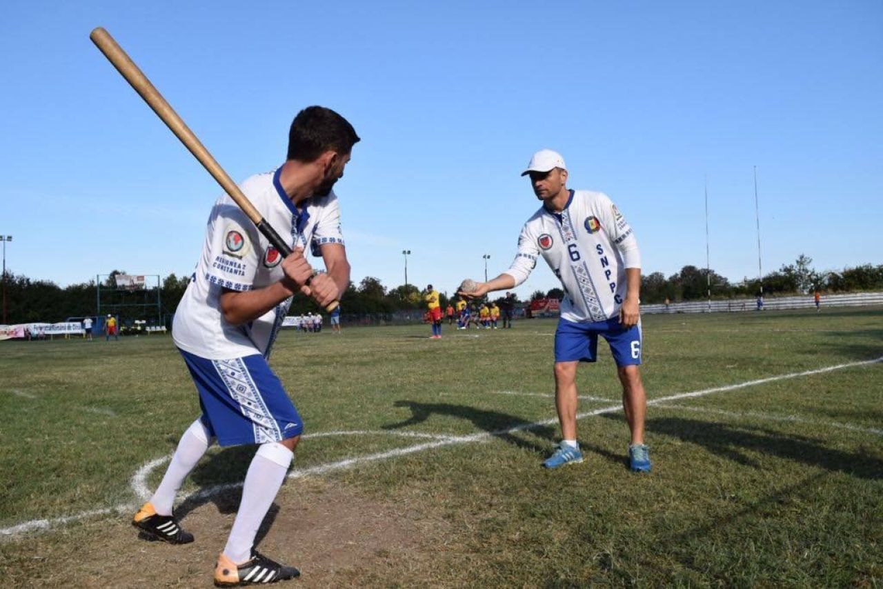 Avem un sport național declarat prin lege, oina, dar nu știm să-l jucăm! ”Luăm România la periat, pentru a o învăța oină”_11