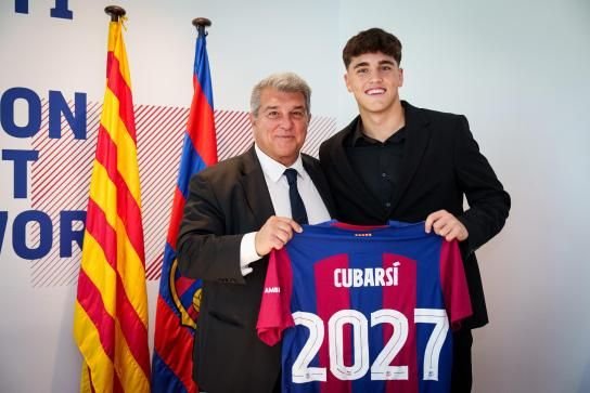 E gata, a dat cu pixul! 500 de milioane de euro valorează semnătura fundașului Barcelonei_3