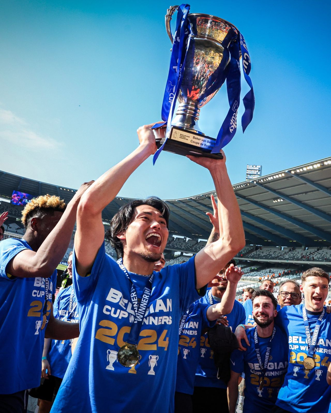 Una dintre cele mai iubite echipe din Europa a câștigat Cupa după 110 ani!_2