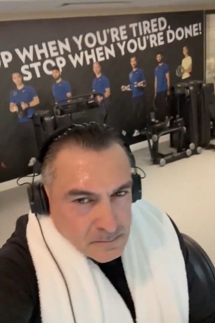 S-a încuiat în sală! Câte kilograme a slăbit Ilie Dumitrescu pentru meciul de retragere al ”Generației de Aur”_2