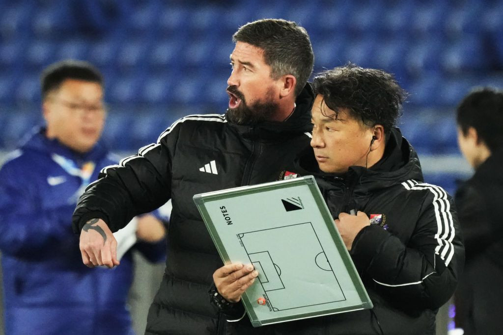 Foștii mari atacanți Hernan Crespo și Martin Kewell se întâlnesc în finala asiatică a Champions League_6