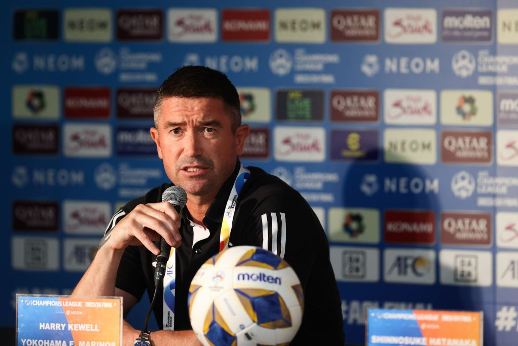 Foștii mari atacanți Hernan Crespo și Martin Kewell se întâlnesc în finala asiatică a Champions League_7