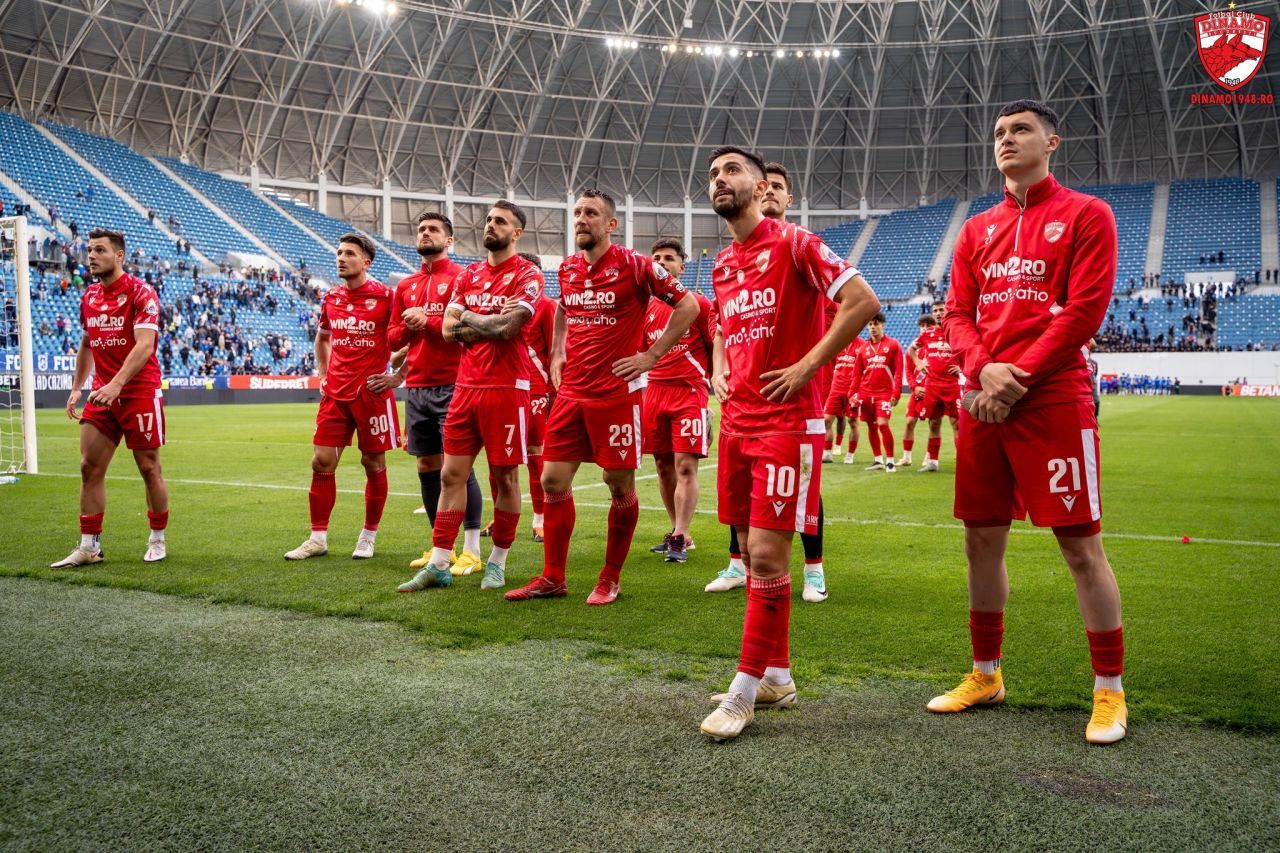 Dinamo și FC Botoșani, la baraj! Meciul de la Craiova, întrerupt în urma incidentelor din tribune _2