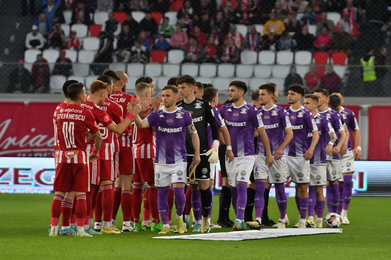 Insistă să alerge după recorduri rușinoase! Trei idei care scot &icirc;n evidență haosul generalizat de la Rapid