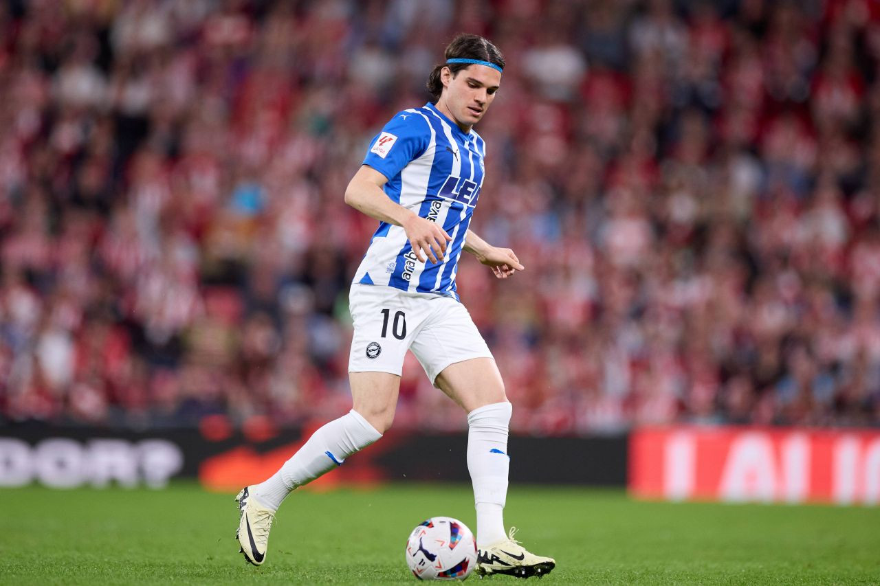 Ce a spus antrenorul lui Alaves, după ce Ianis Hagi a revenit pe teren și a contribuit decisiv