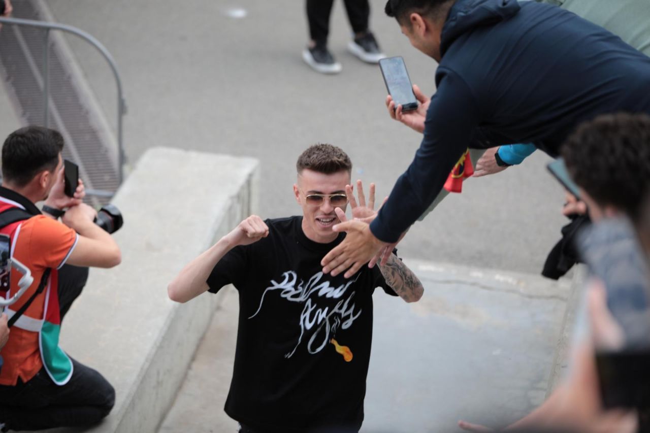 Ca Leonard Doroftei! Tavi Popescu a activat toți fanii FCSB-ului cu un singur gest înainte de meciul cu CFR Cluj _2