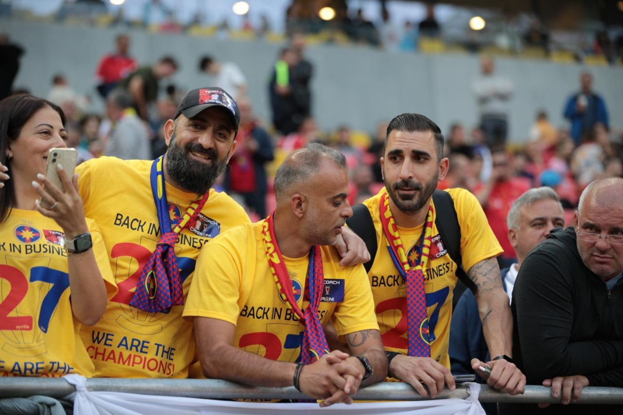 Sosia lui Elias Charalambous, pe Arena Națională! Cum arată fratele antrenorului de la FCSB_5