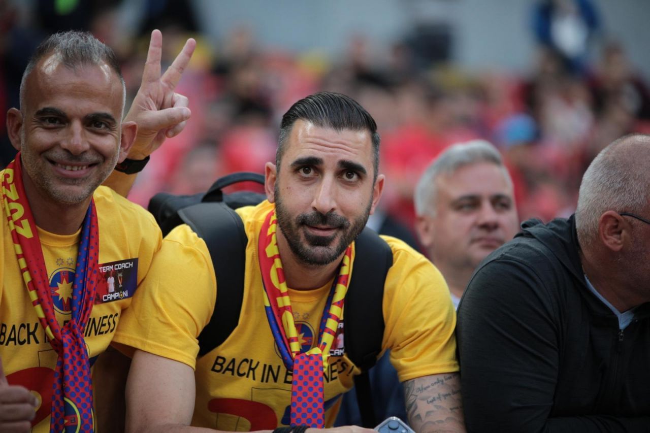 Sosia lui Elias Charalambous, pe Arena Națională! Cum arată fratele antrenorului de la FCSB_8
