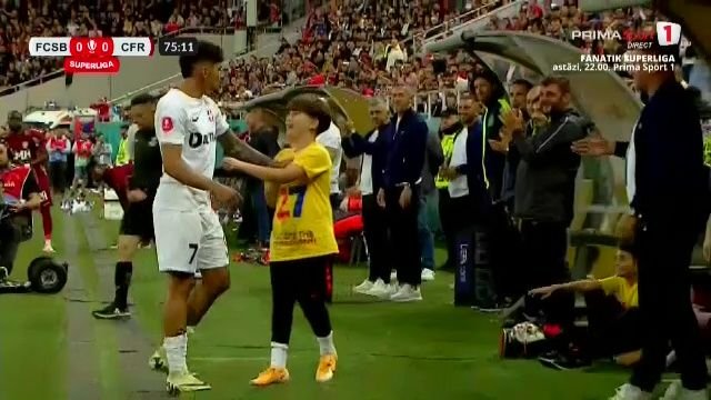 Acuzat că a îmbrâncit un copil, Florinel Coman a dat replica: 