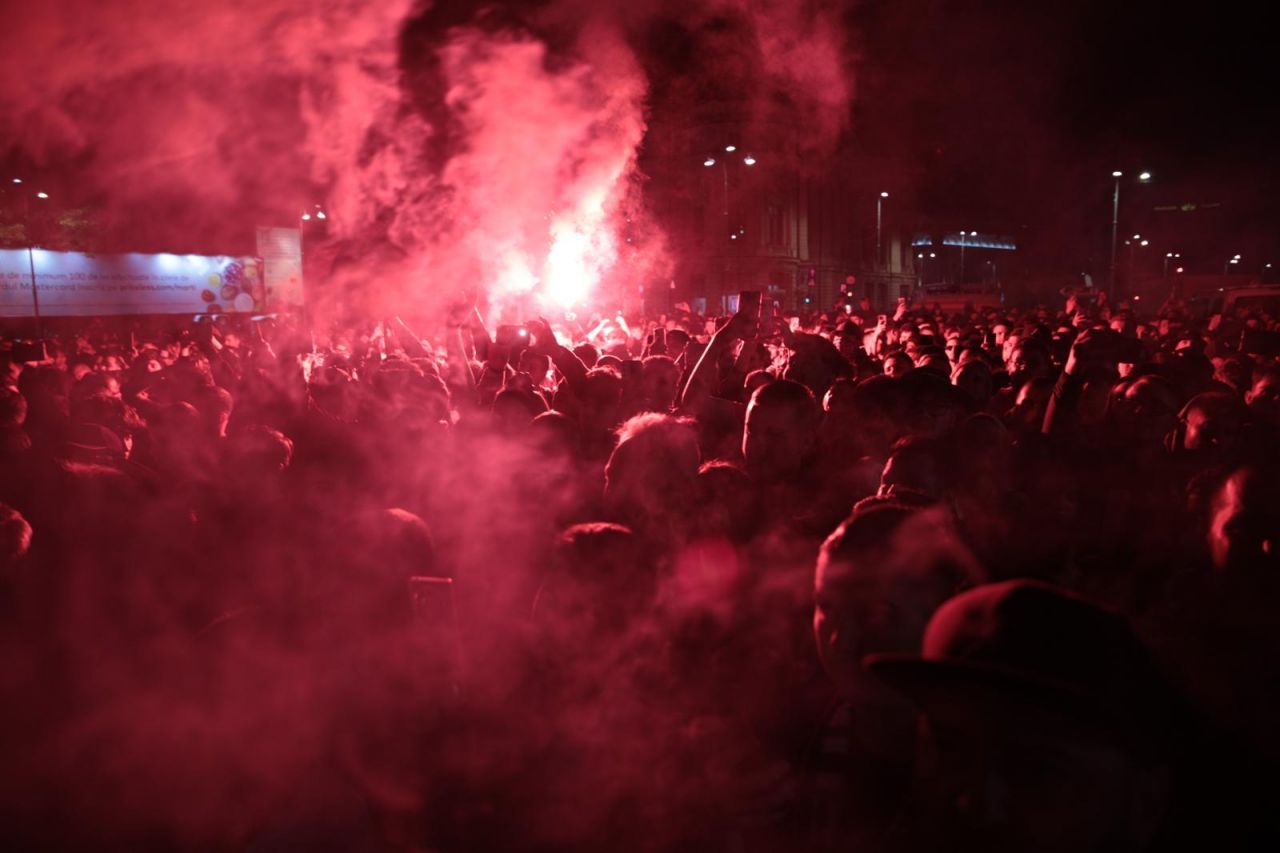 Imagini spectaculoase: cum a petrecut FCSB alături de fani la Ateneul Român_2