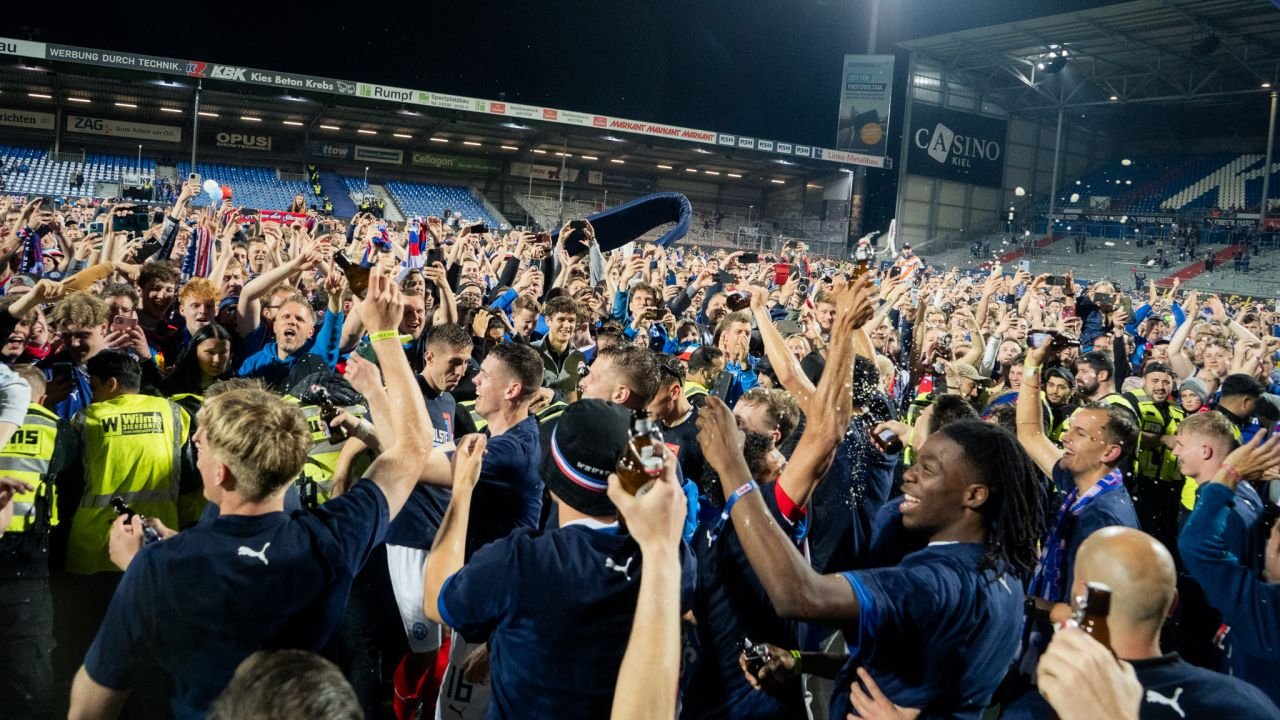 Echipa promovată în premieră în Bundesliga! Acum un deceniu se afla în liga a patra_3