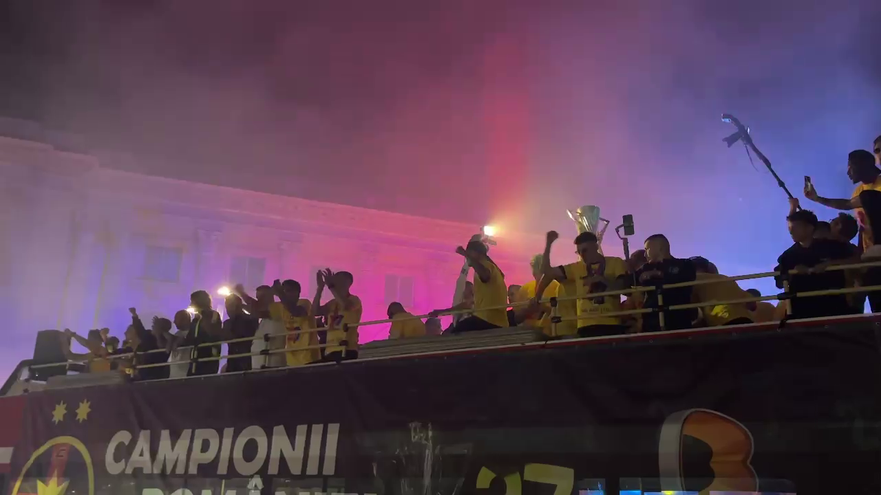 Ce a rămas în urmă la Ateneul Român, după ce s-a aruncat cu materiale pirotehnice la sărbătoarea FCSB-ului_2
