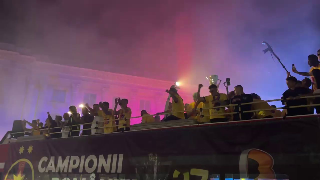 Ce a rămas în urmă la Ateneul Român, după ce s-a aruncat cu materiale pirotehnice la sărbătoarea FCSB-ului_2