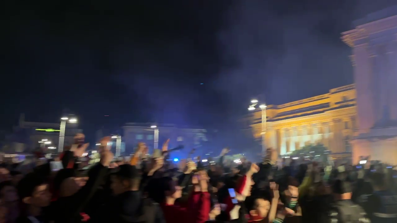 Ce a rămas în urmă la Ateneul Român, după ce s-a aruncat cu materiale pirotehnice la sărbătoarea FCSB-ului_3