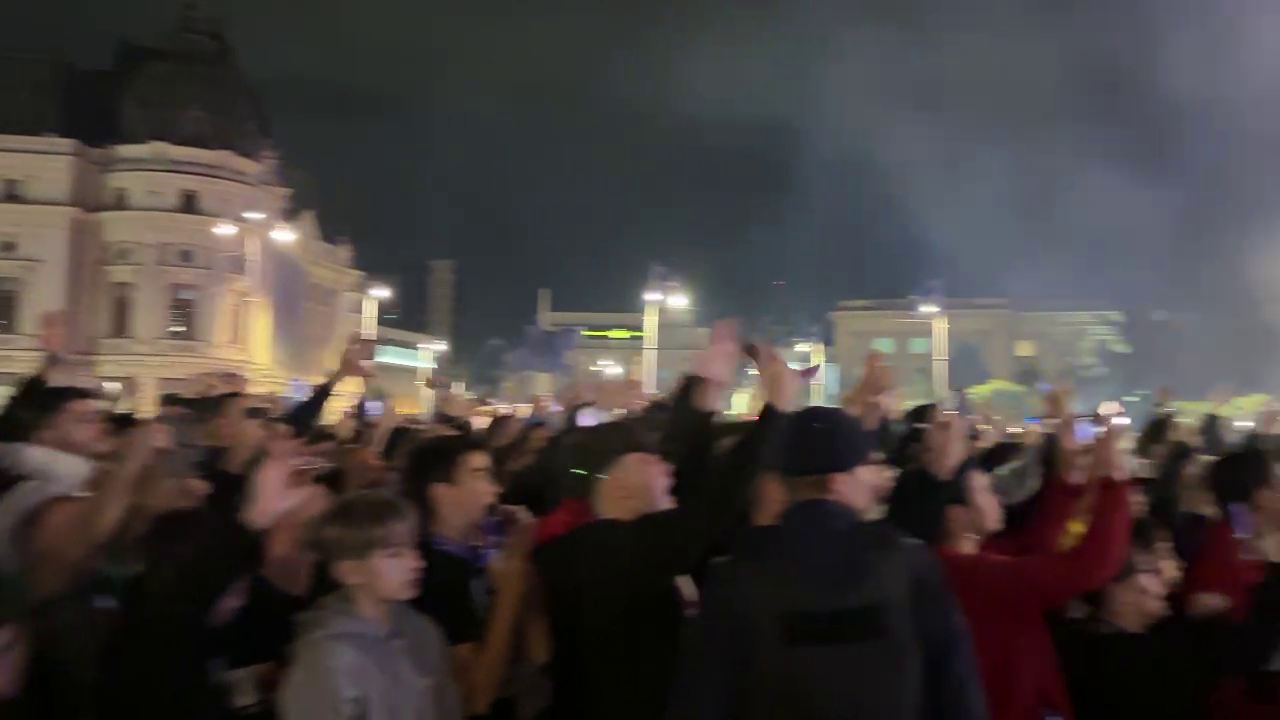 Ce a rămas în urmă la Ateneul Român, după ce s-a aruncat cu materiale pirotehnice la sărbătoarea FCSB-ului_4