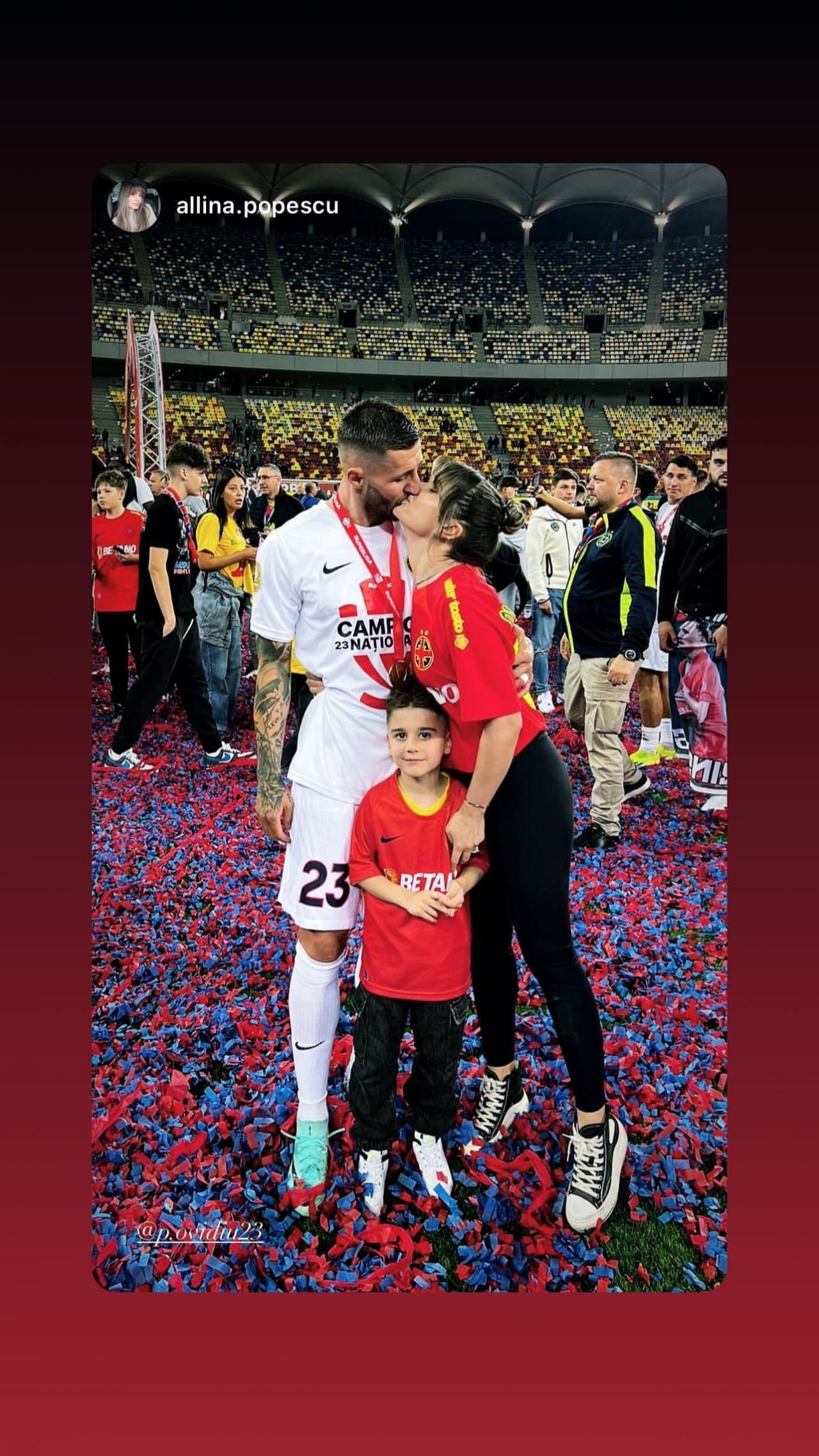 I-au eclipsat pe campioni! Apariții incendiare ale partenerelor jucătorilor de la FCSB, la petrecerea de titlu_15