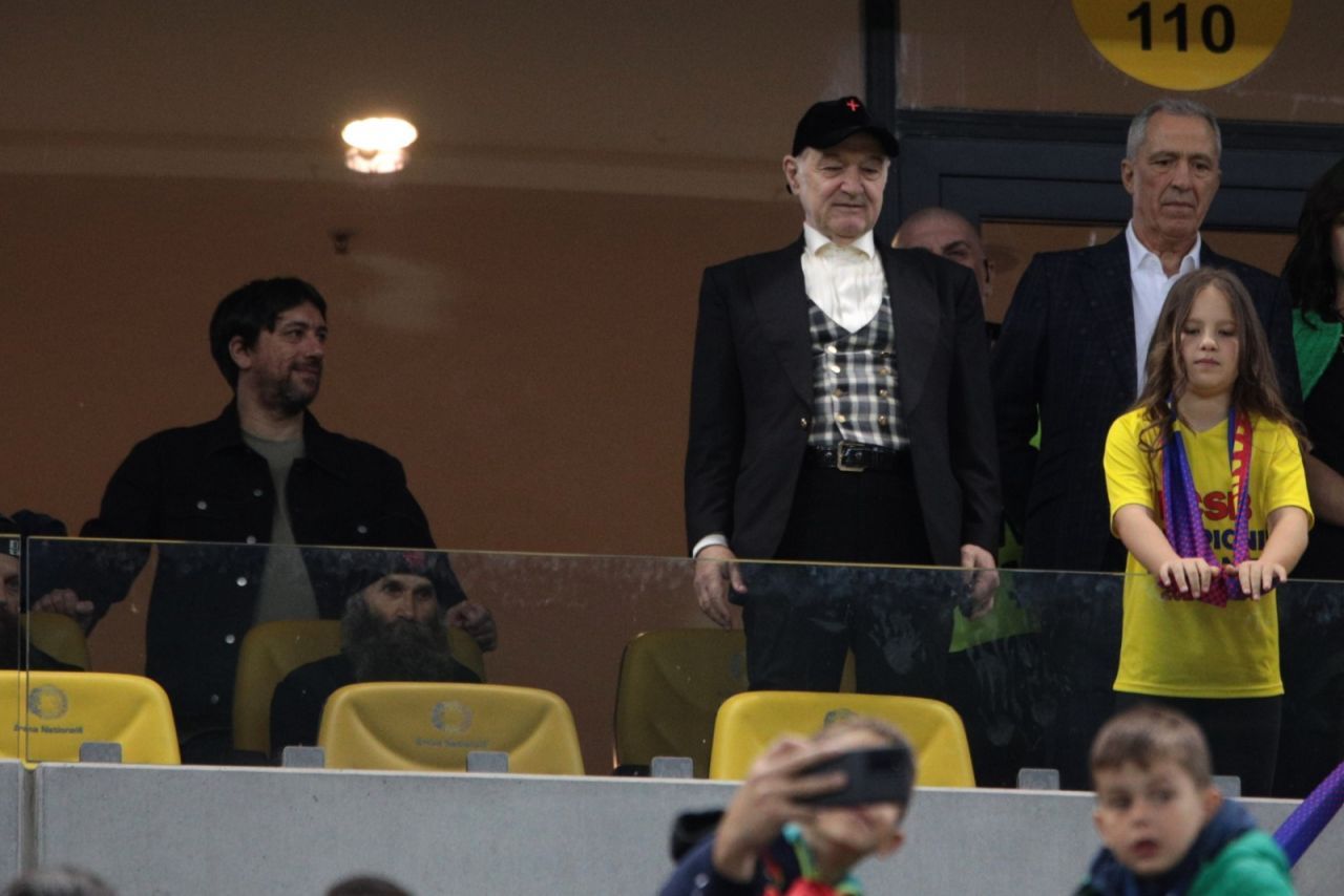 Alexandru Tudor nu a stat lângă Gigi Becali pe Arena Națională!_6