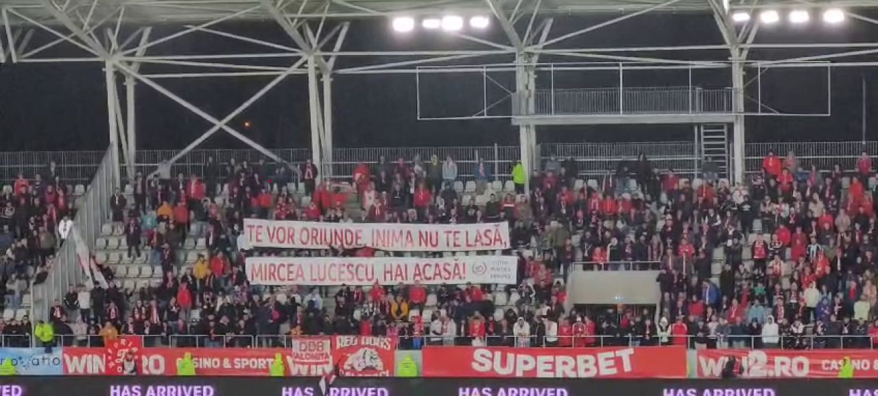 Fanii lui Dinamo, mesaj pentru Mircea Lucescu! Banner-ul afișat la meciul cu UTA Arad_3