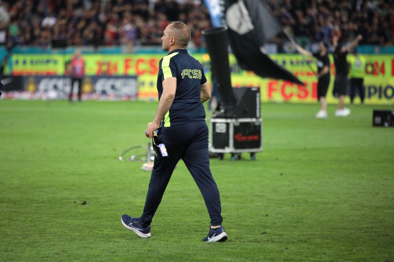 Poate apărea din nou pe piață șampania FCSB? Vinul spumant pe care Coman&co. l-au folosit ca să sărbătorească titlul de campioană_5