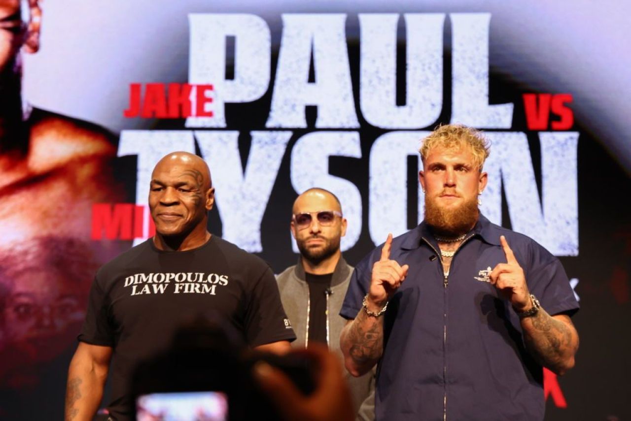 Mike Tyson, într-o formă fizică mai bună decât adversarul cu 30 de ani mai tânăr!_7