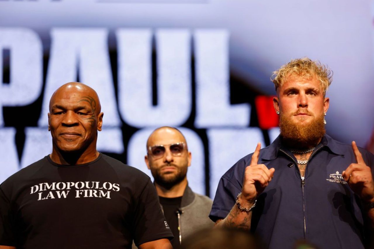 Mike Tyson, într-o formă fizică mai bună decât adversarul cu 30 de ani mai tânăr!_13