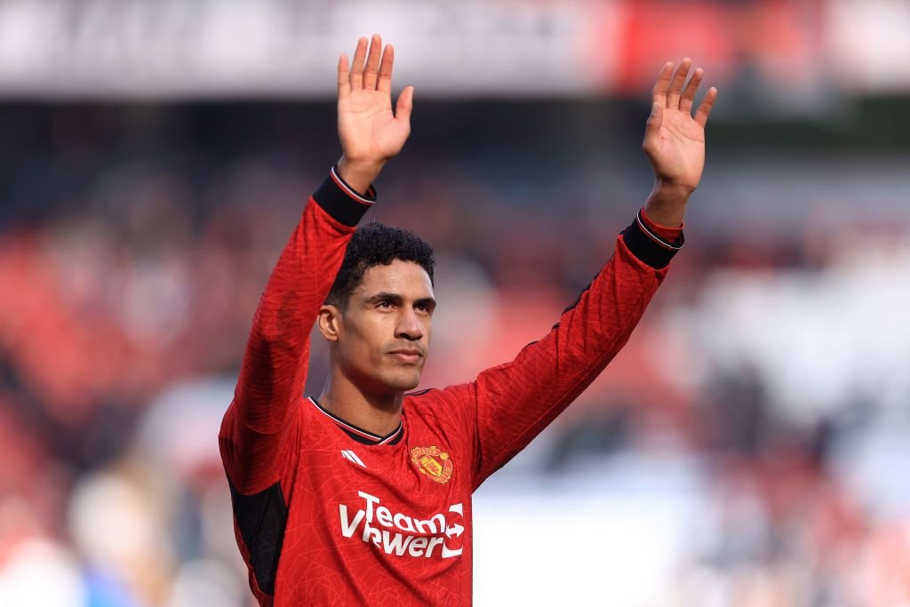 Varane va pleca gratis de la Manchester United! Unde poate ajunge fostul campion mondial