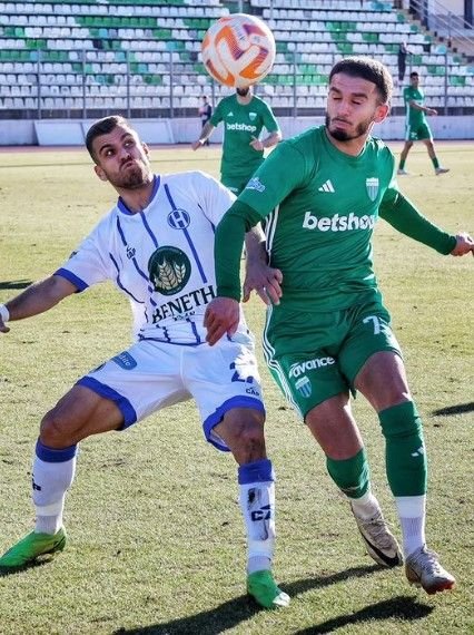 Fostul dinamovist Lamine Ghezali a promovat în prima ligă! Se duelează cu granzii Europei sau rămâne liber de contract în vară?_3