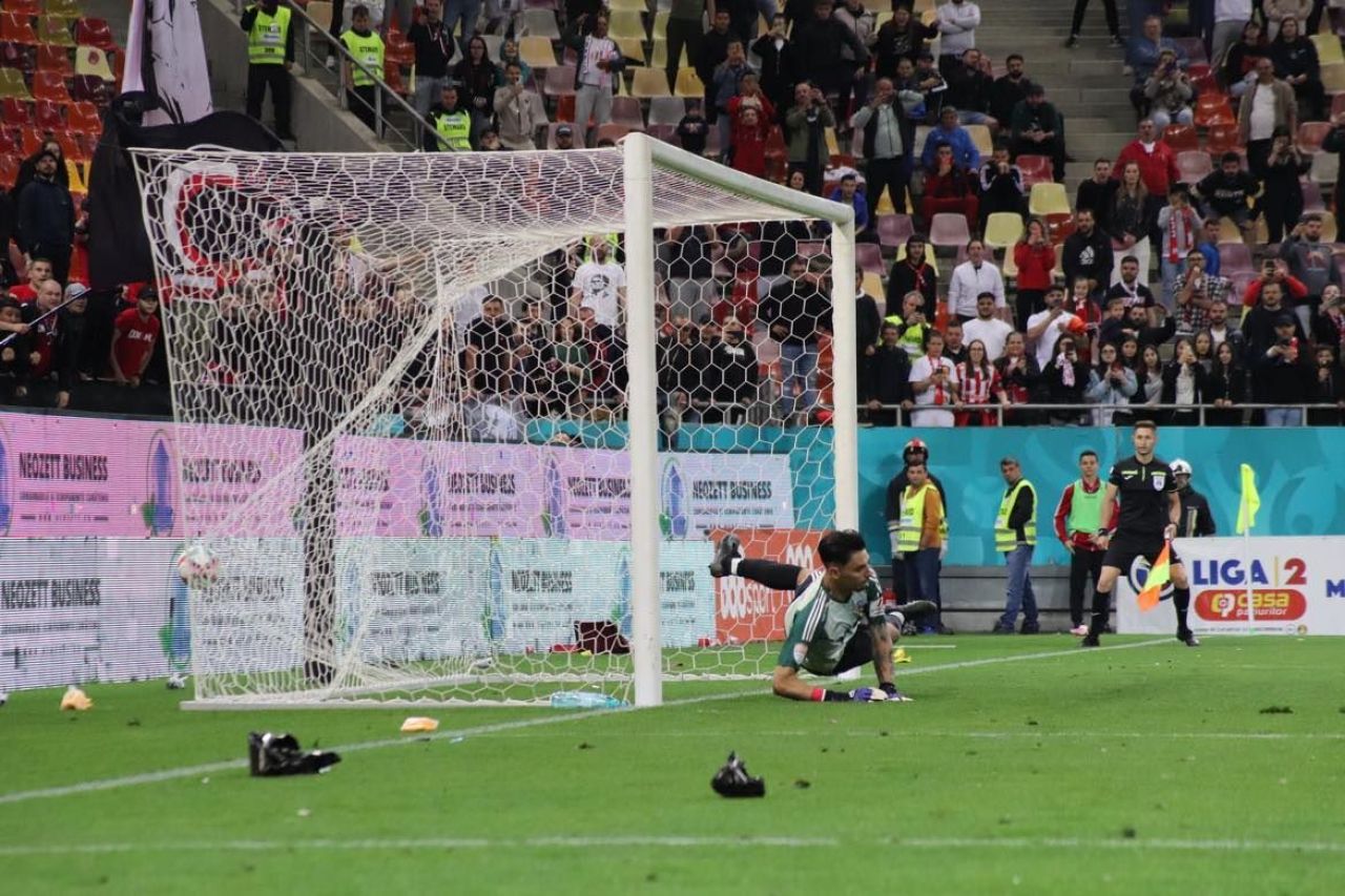 Fostul dinamovist Lamine Ghezali a promovat în prima ligă! Se duelează cu granzii Europei sau rămâne liber de contract în vară?_8