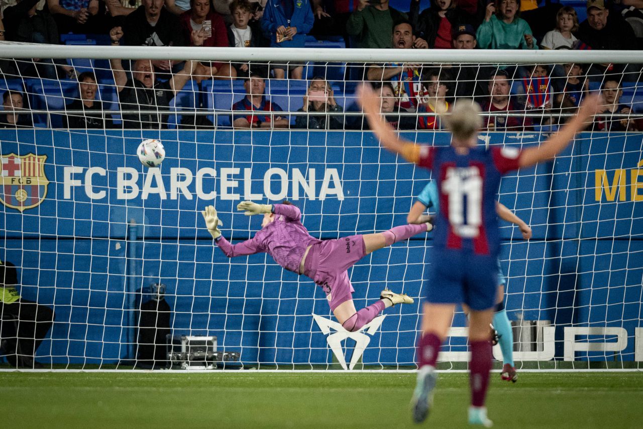 Barcelona la care visează toți fanii catalani: 28 de meciuri, 27 de victorii, 1 egal, golaveraj 129-9!_3